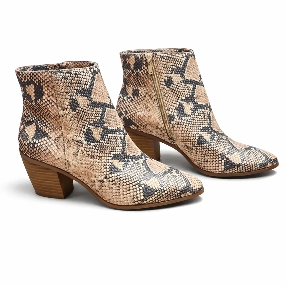 Vince Camuto vince camuto
